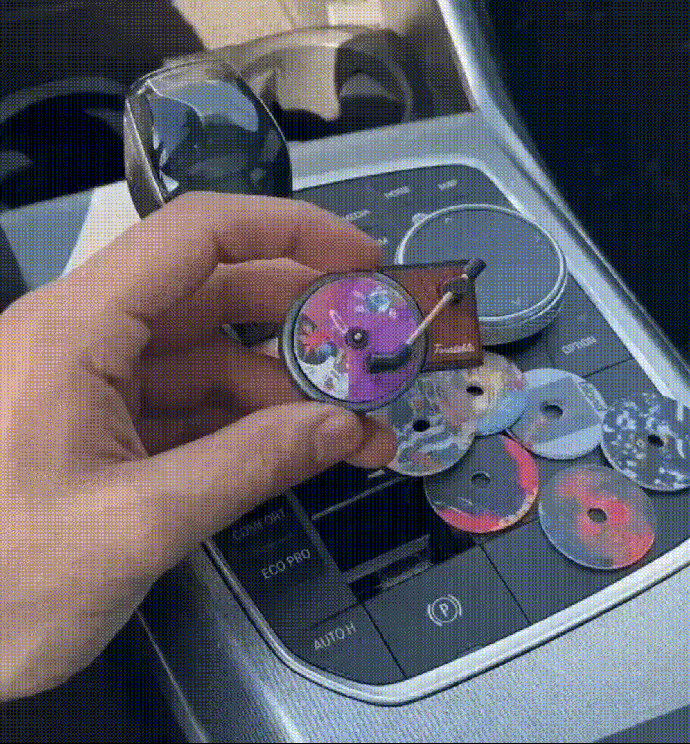 FreshBeats™ | Retro Car Vent Clip Air Freshener