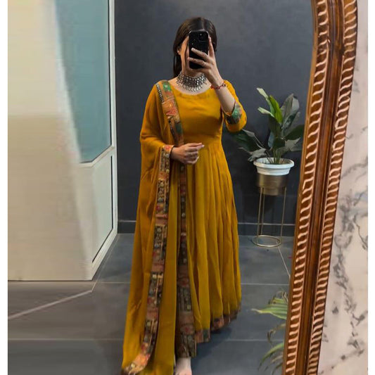 YELLOW PLAIN DESIGNER KURTI WITH LACE BORDER HEAVY DUPATTA