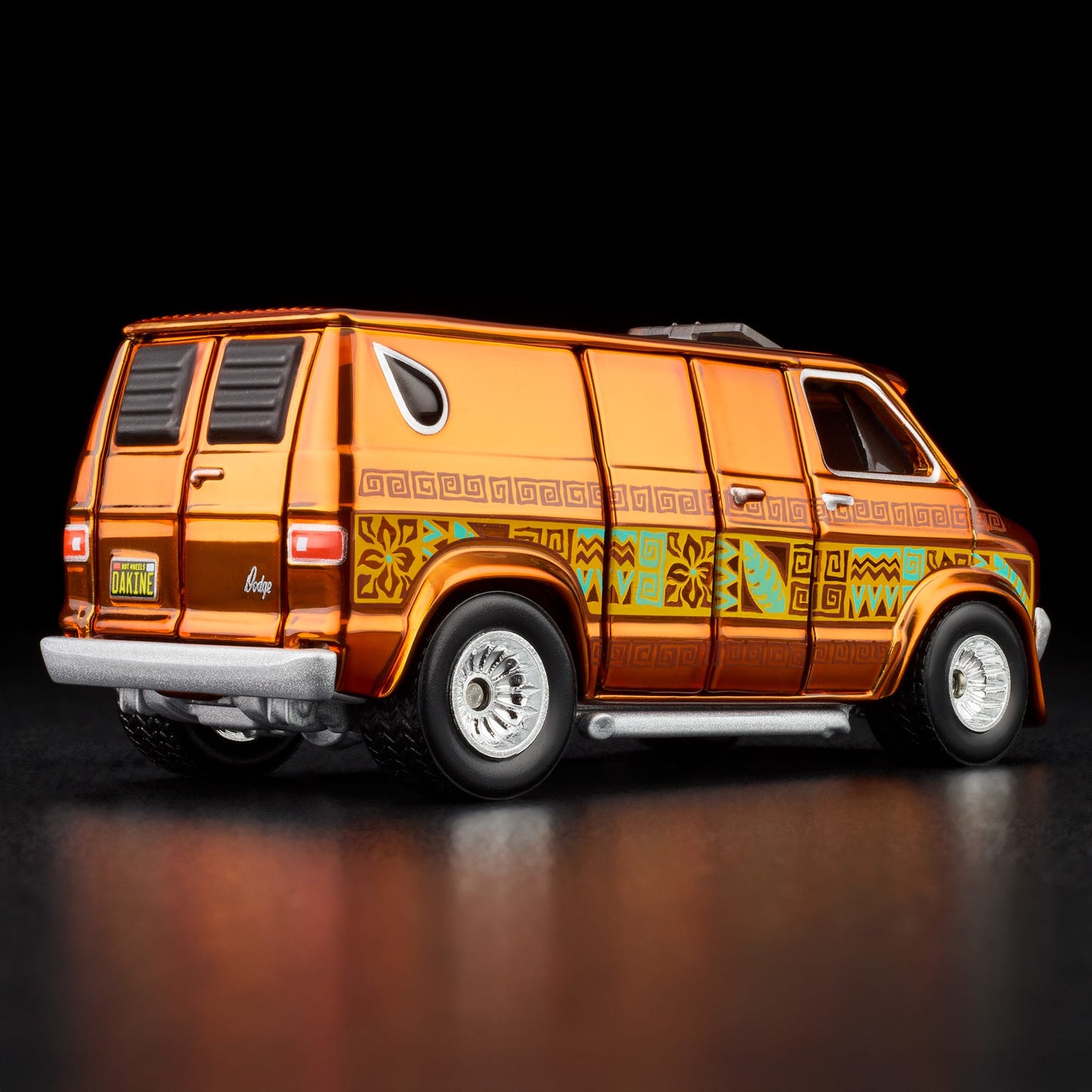 ’70s Dodge Tradesman Van (Red Line Club – 2025)