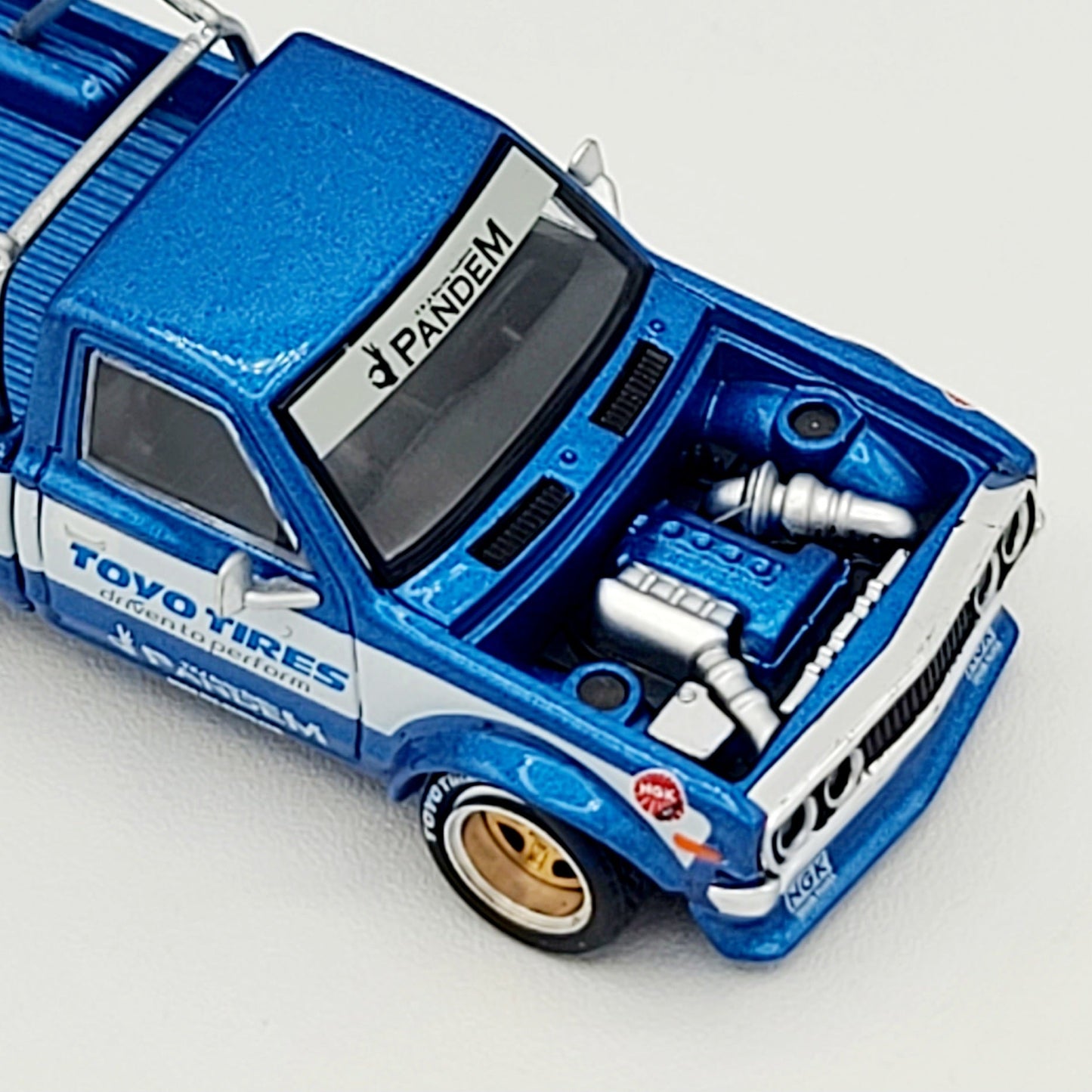 Pop Race Pandem Datsun 620 Pickup - 1:64, Toyo Tires