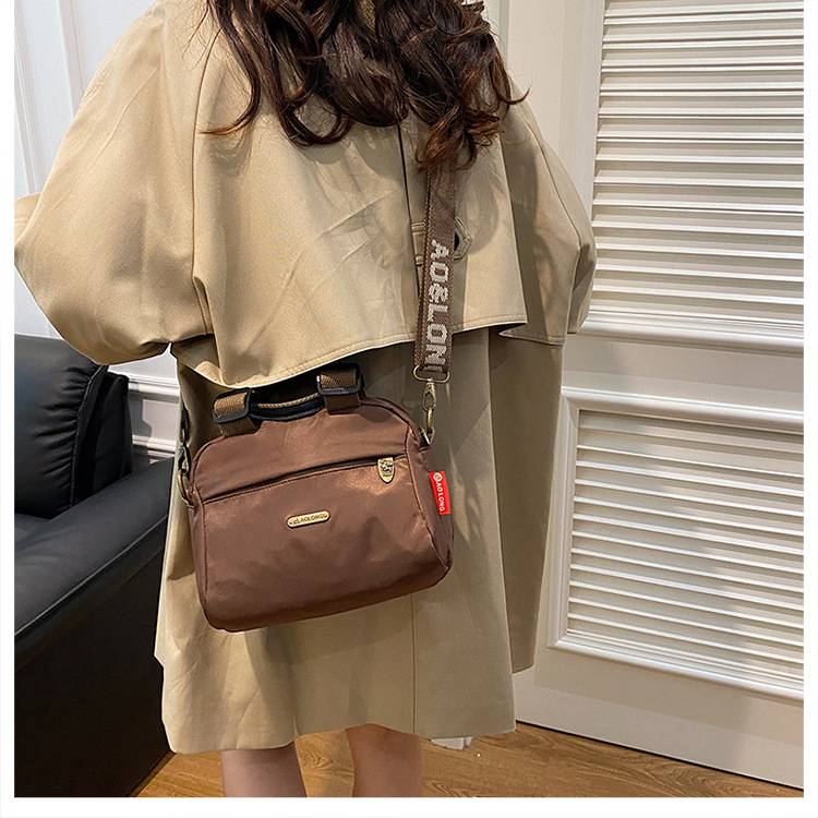 New nylon commuter shoulder bag