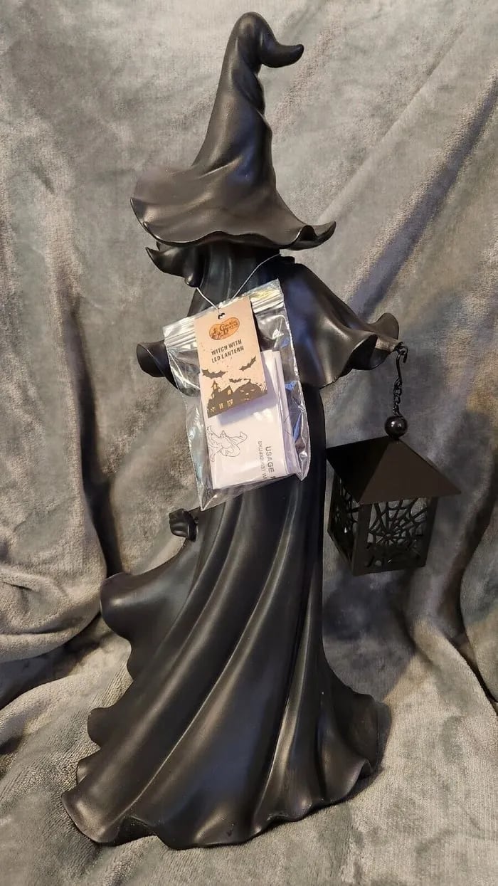 Cracker Barrel Witch with Lantern Figurine 19 NIB Halloween