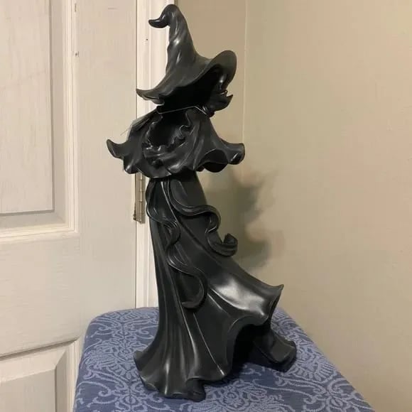 Cracker Barrel Witch with Lantern Figurine 19 NIB Halloween