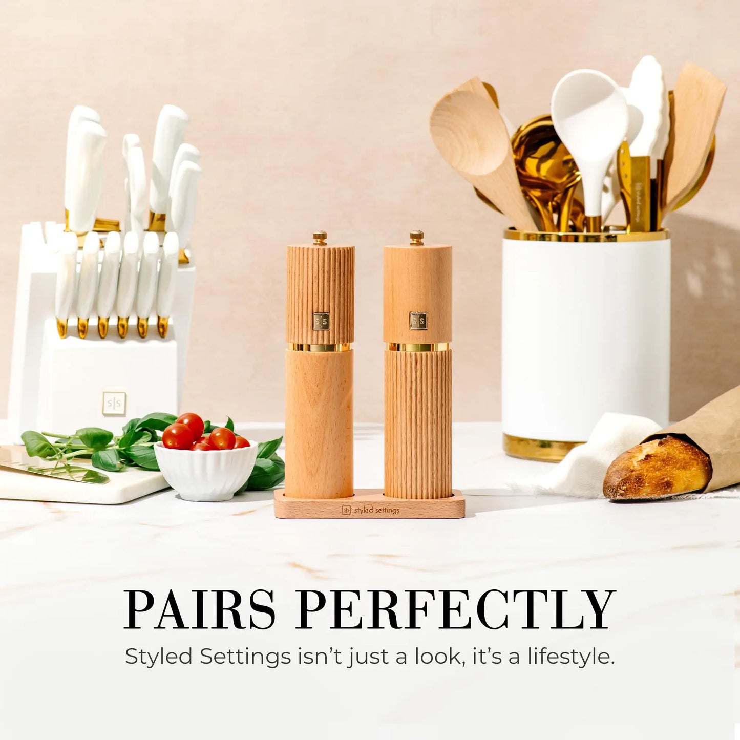 Wooden Salt and Pepper Grinder Set With Gold Accents™️