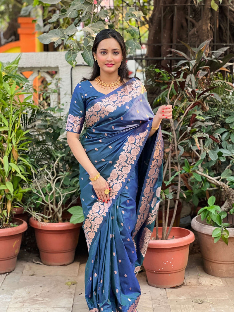 Viral and Trending Queen Banarasi Silk Saree With Blouse Piece