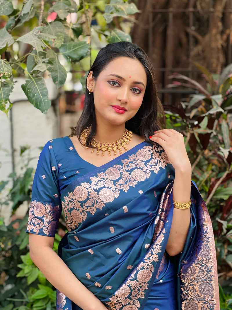 Viral and Trending Queen Banarasi Silk Saree With Blouse Piece