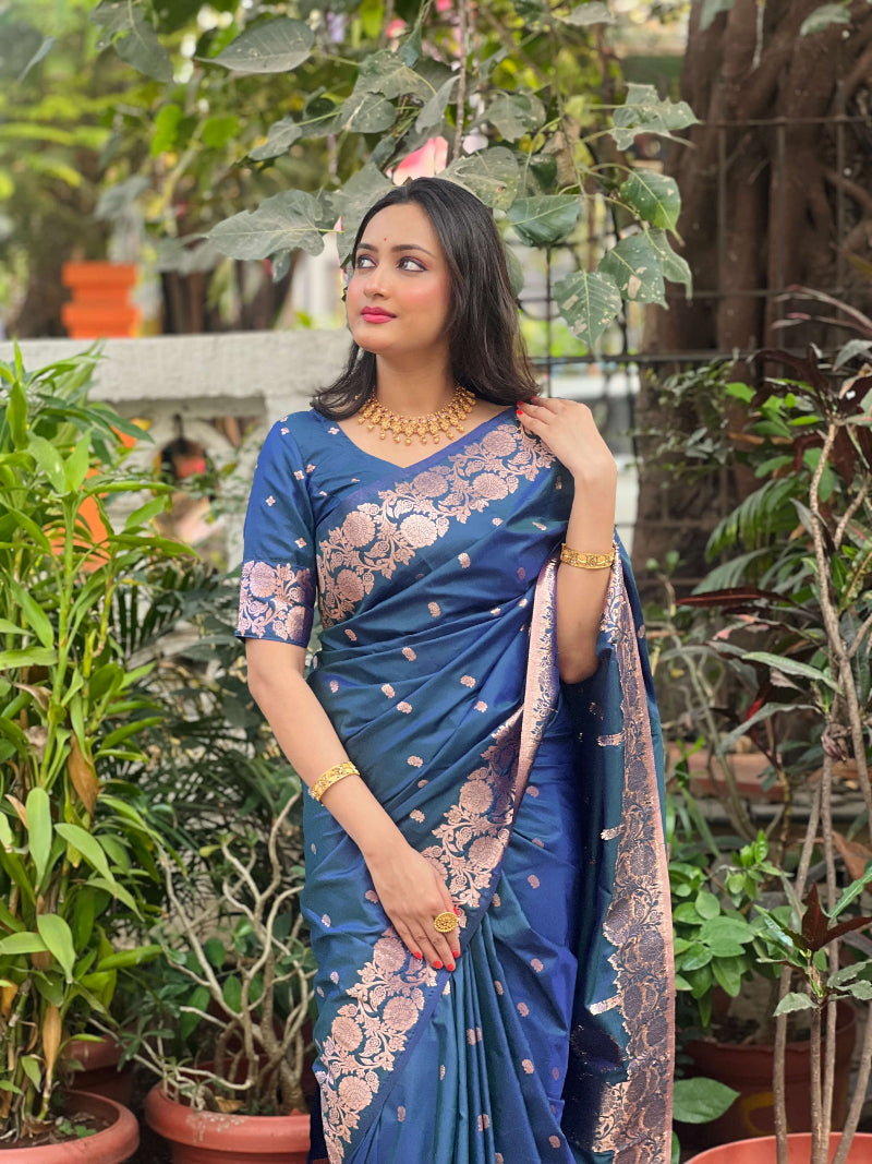 Viral and Trending Queen Banarasi Silk Saree With Blouse Piece