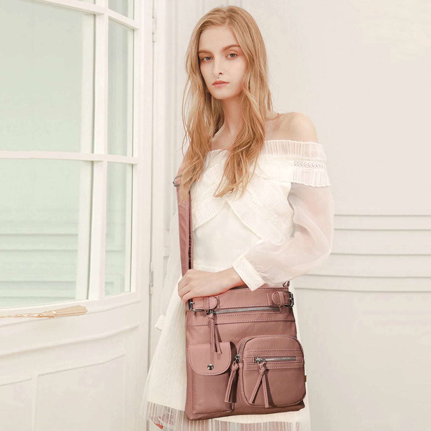 Multi-pocket crossbody bag