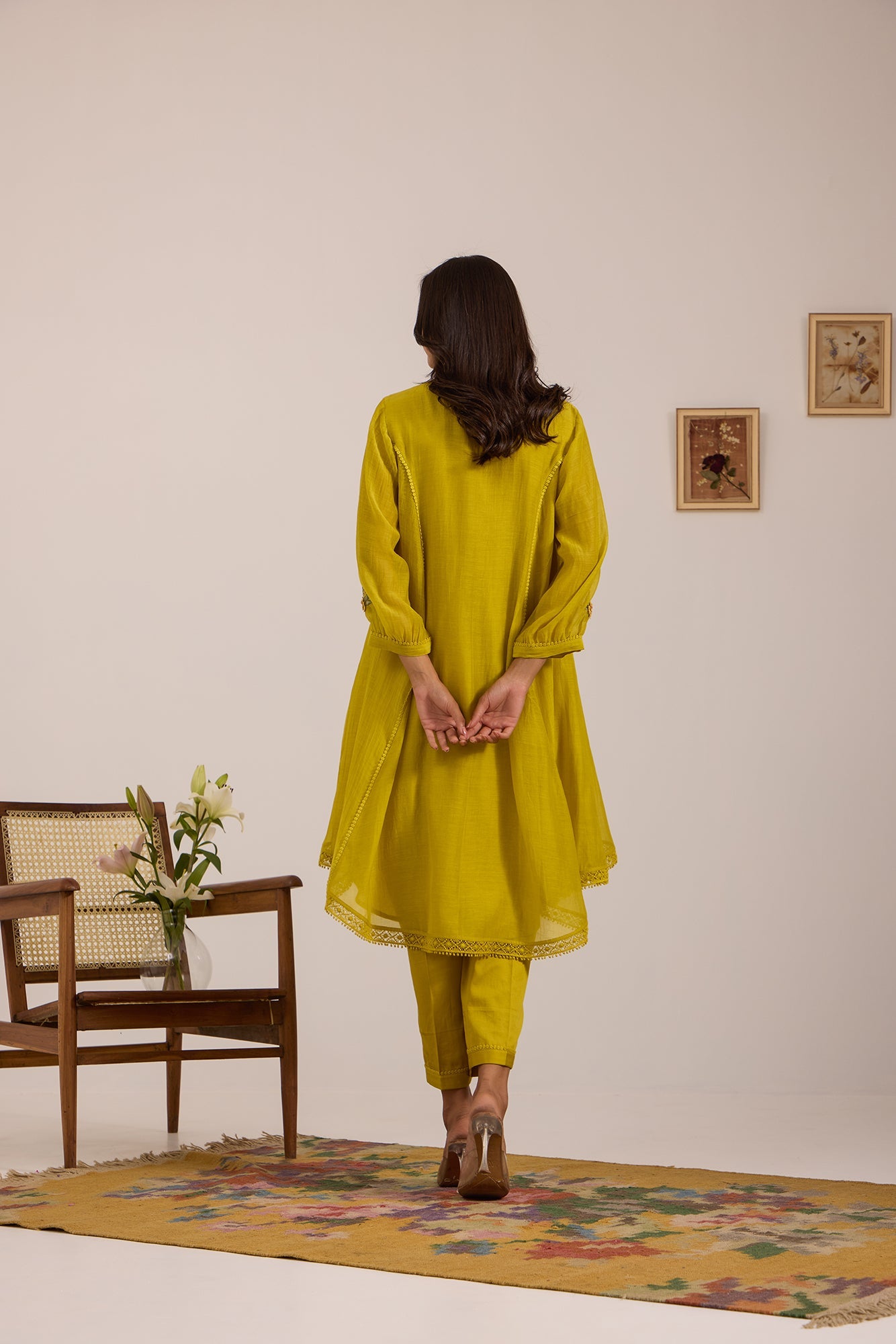 High-Low Mul Chanderi Kiva Kurta Set in Lime-Green