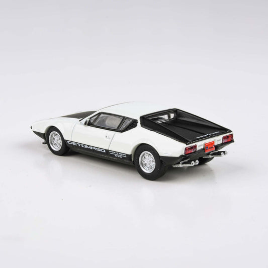 1:64 1972 De Tomaso Pantera White / Black