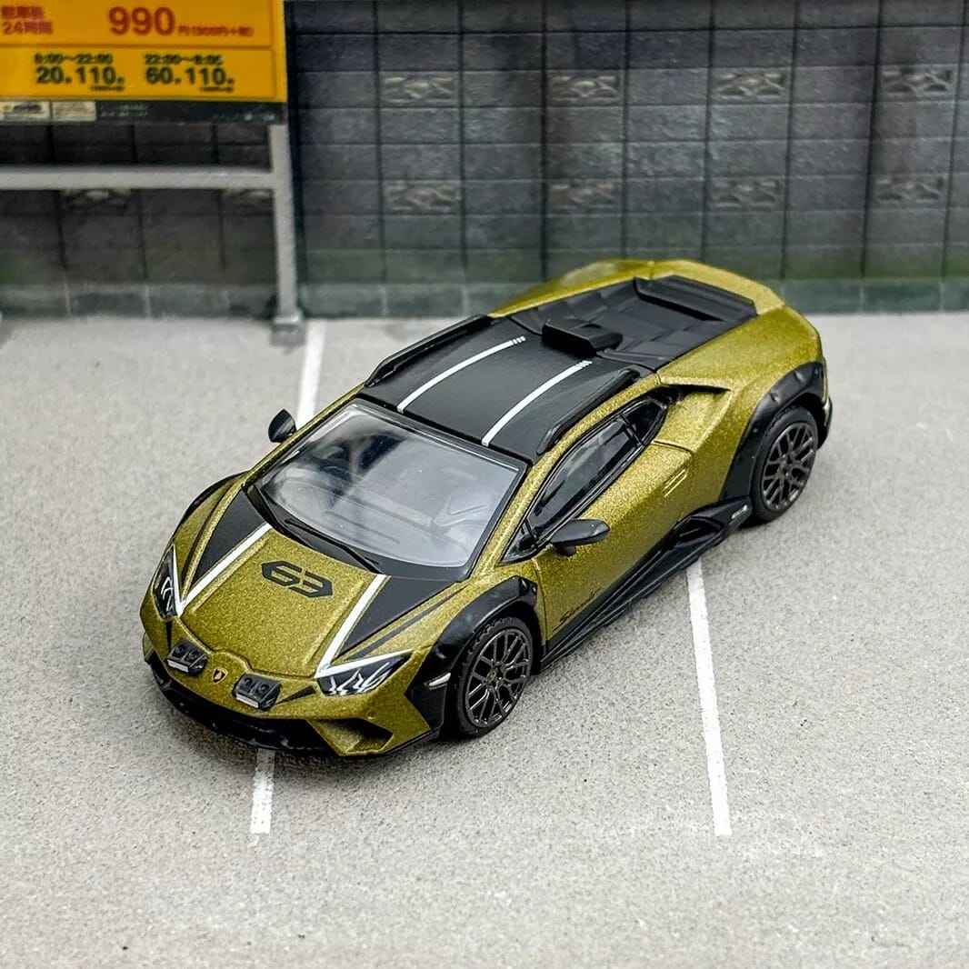 Mini GT Code 779 Lamborghini Huracán Sterrato Verde Gea Matt