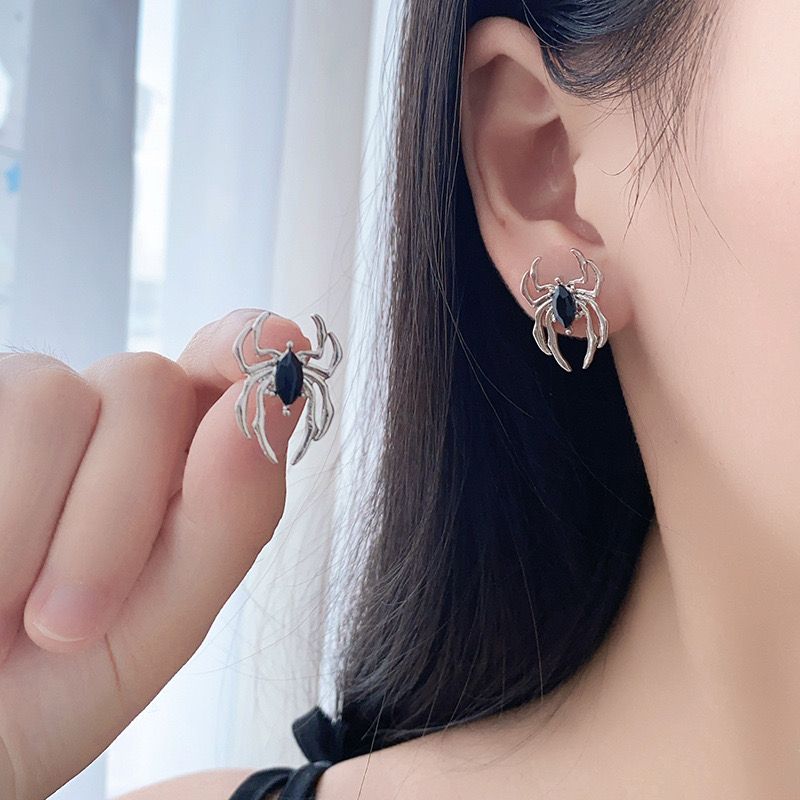 Edgy Grunge Spider earrings