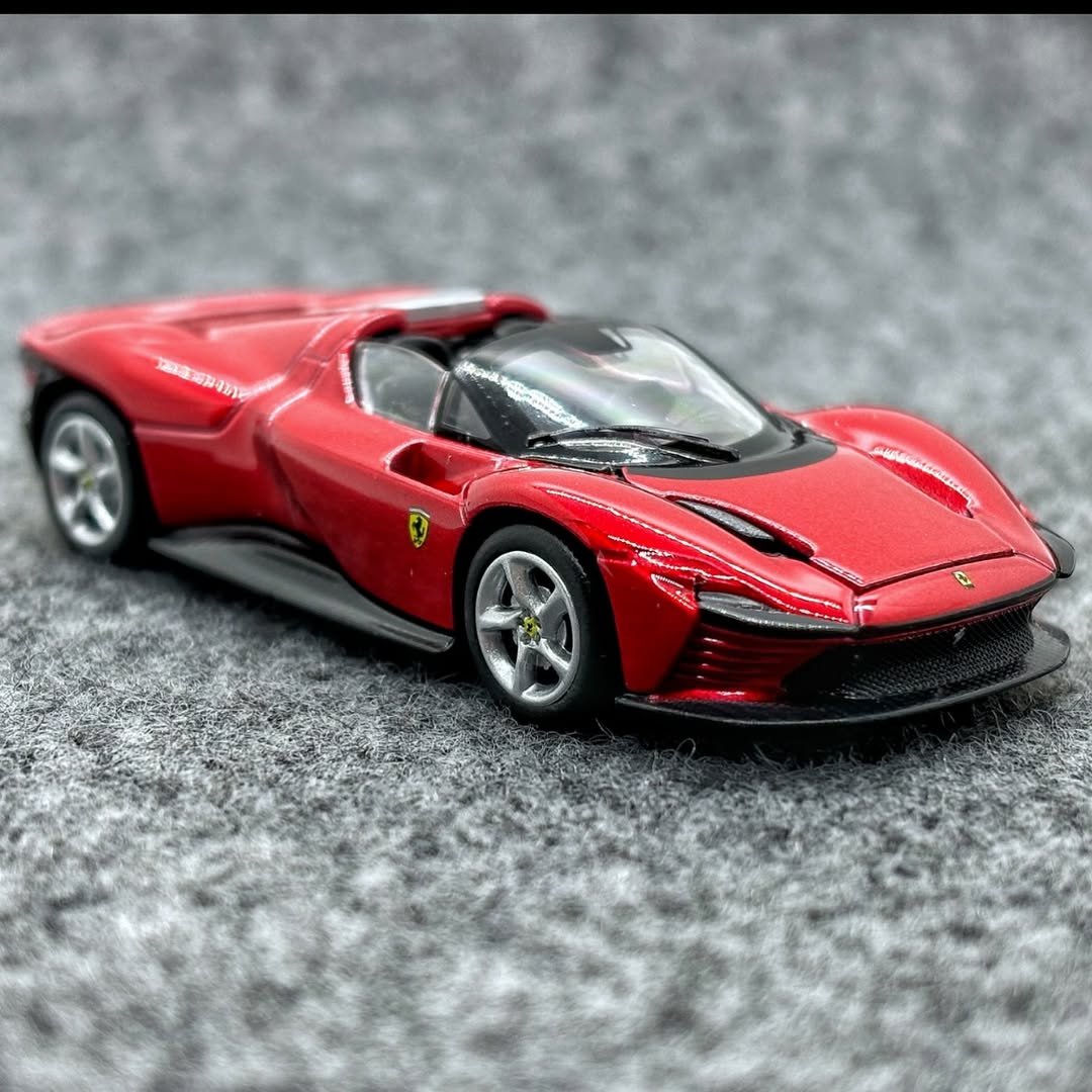 Official Bburago Ferrari Daytona SP3 - 1 : 64 Diecast Scale Model