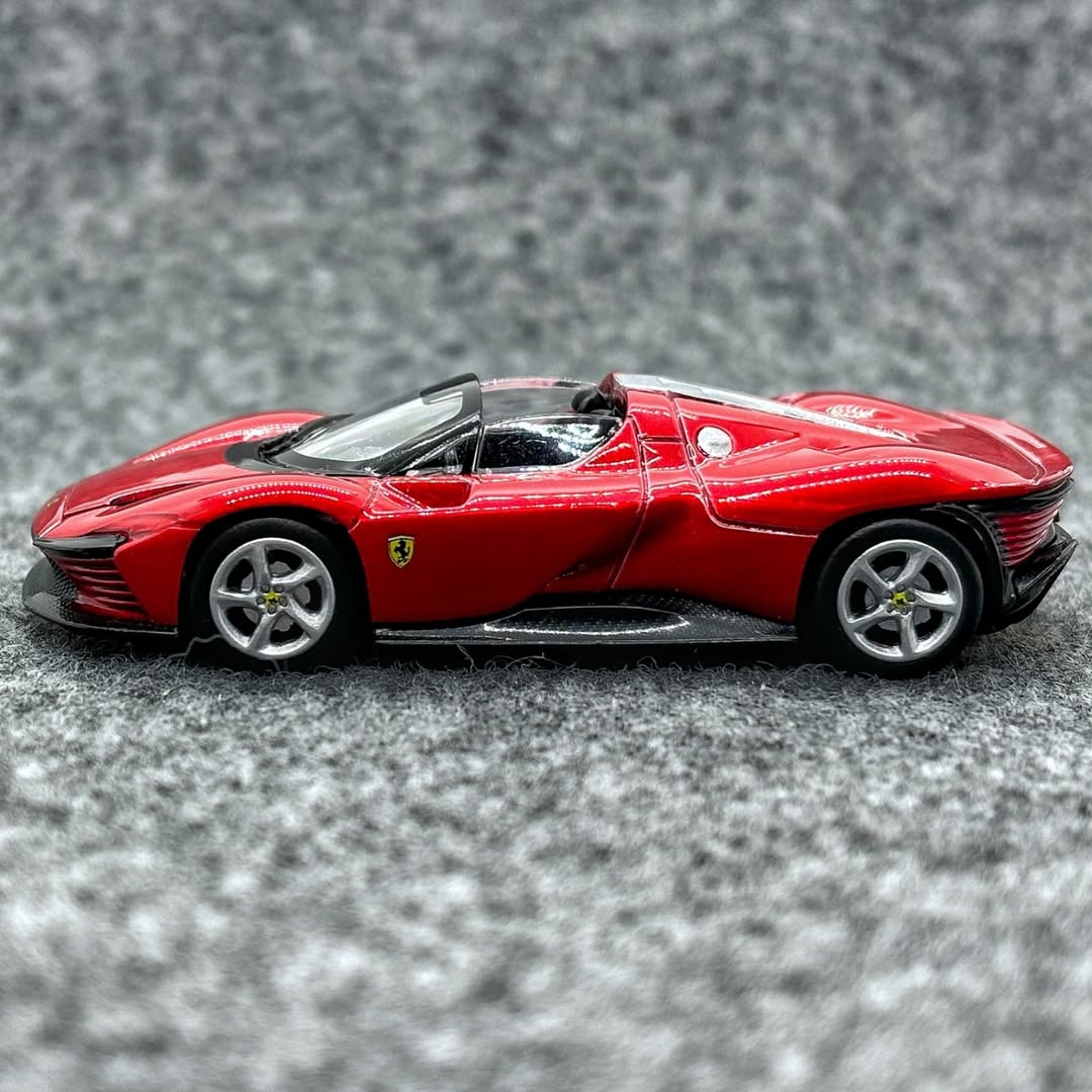 Official Bburago Ferrari Daytona SP3 - 1 : 64 Diecast Scale Model