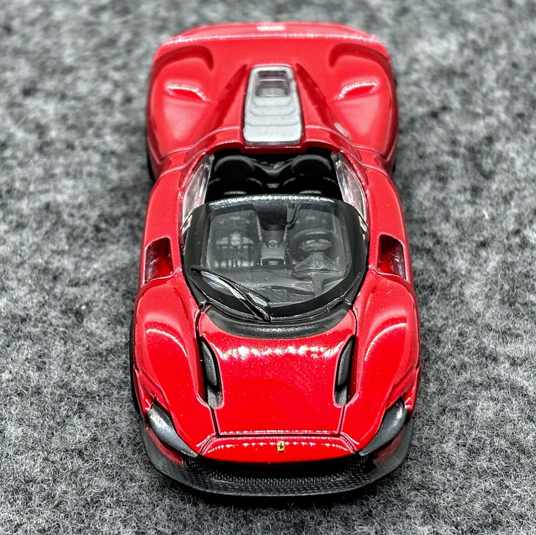 Official Bburago Ferrari Daytona SP3 - 1 : 64 Diecast Scale Model