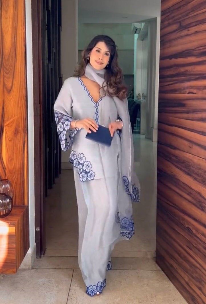 Pramukh Fab White Color Crepe Kurta Set
