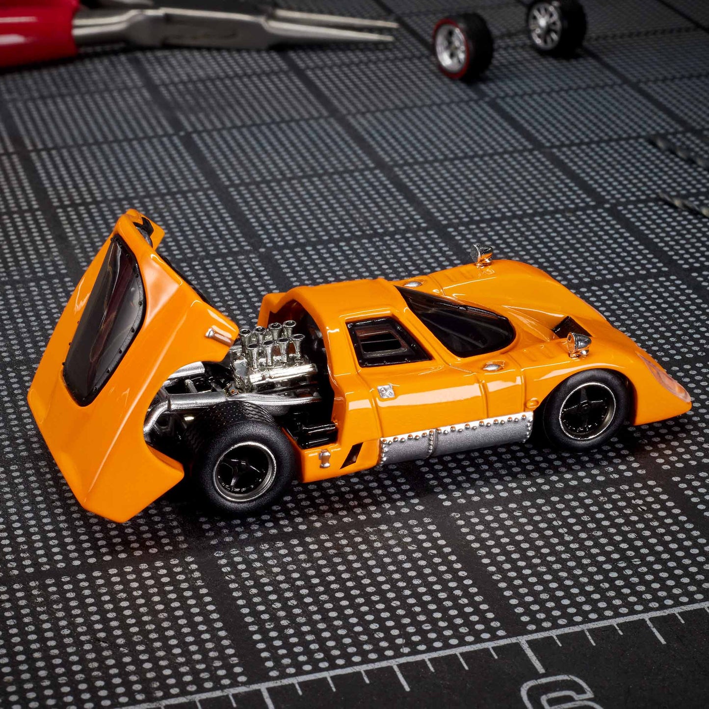 Hotwheels elite 64 McLaren m6gt imported rlc 1:64 Scale