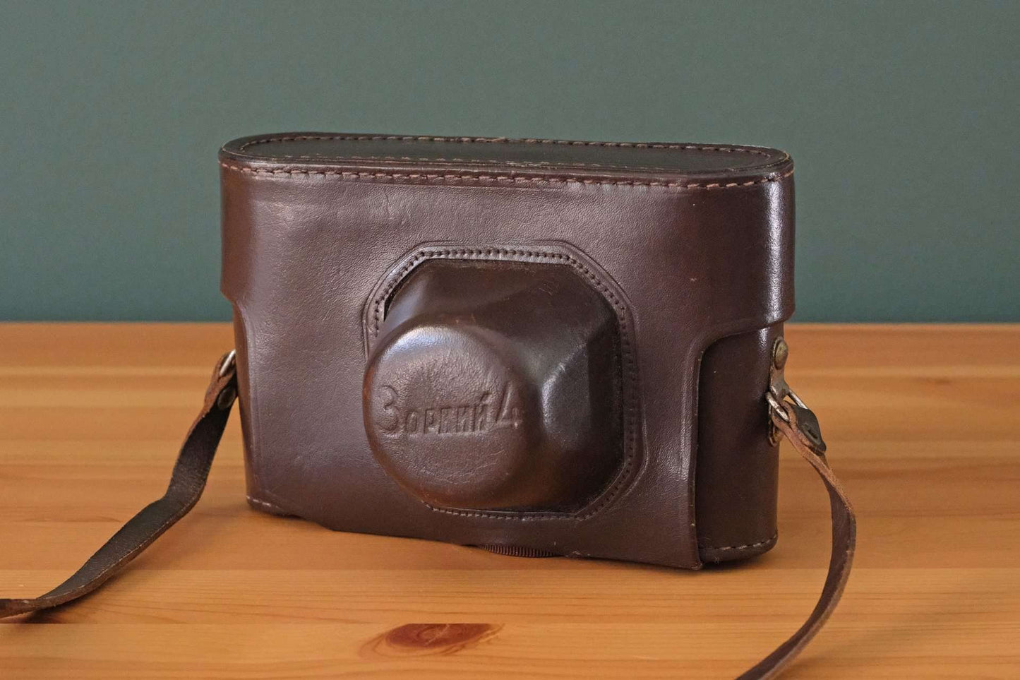 Zorki 4 Vintage Rangefinder Film Camera & Jupiter 8 Lens