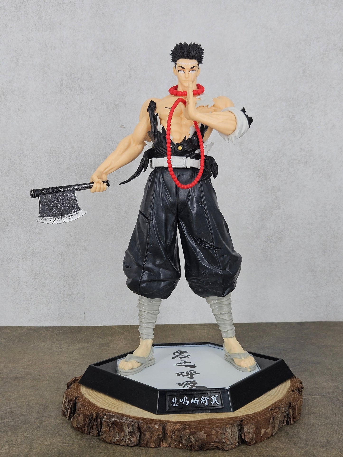 Demon Slayer Gyomei 30 cm Figure