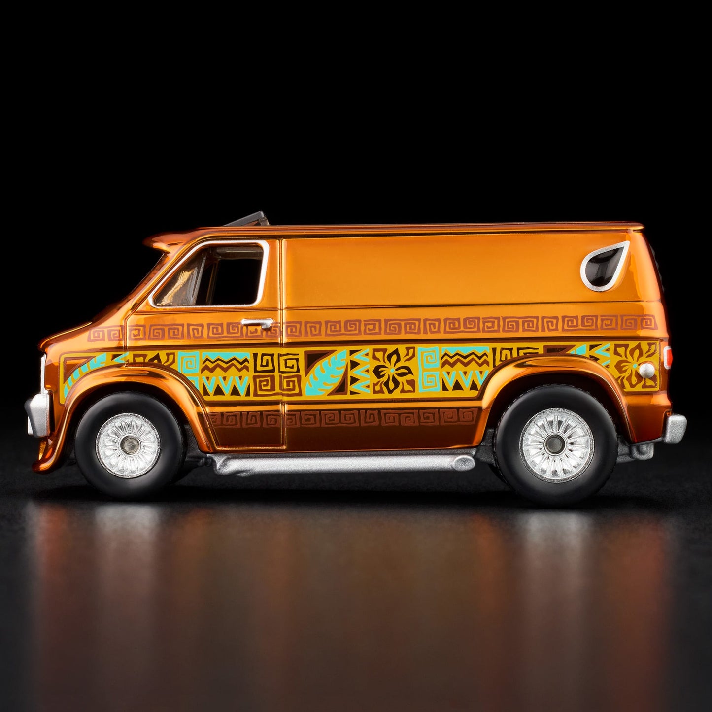 ’70s Dodge Tradesman Van (Red Line Club – 2025)