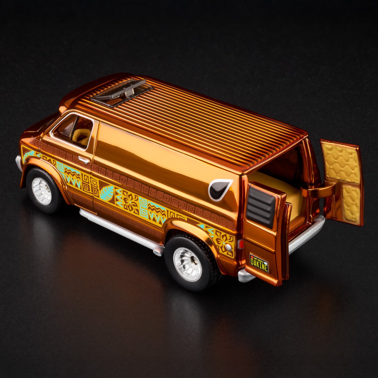 ’70s Dodge Tradesman Van (Red Line Club – 2025)