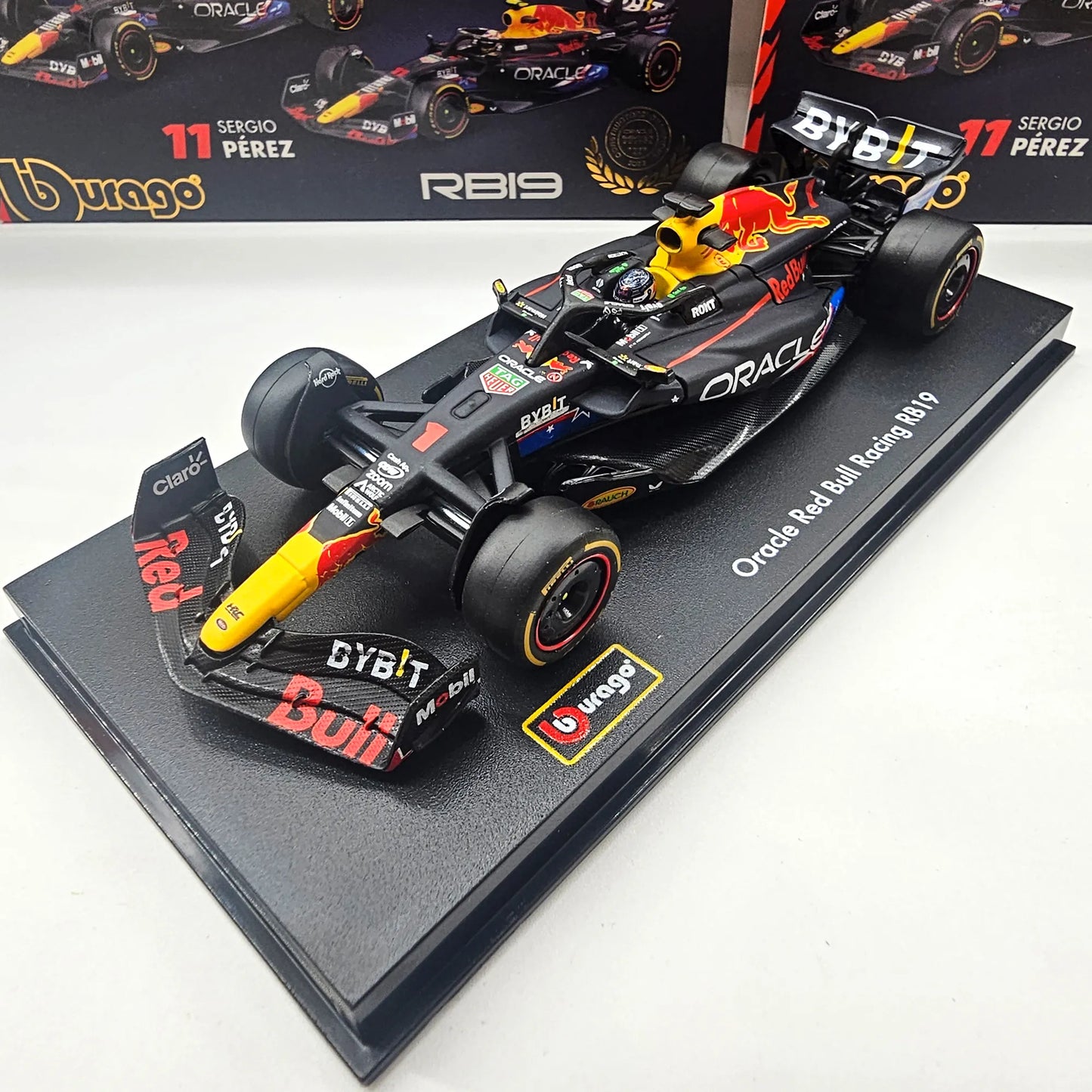 1:43 Red Bull Racing 2023 RB19 #1 #11 – United States GP