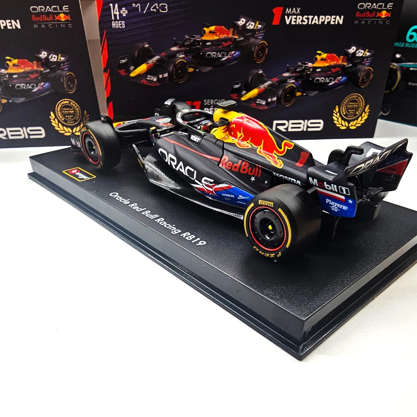 1:43 Red Bull Racing 2023 RB19 #1 #11 – United States GP