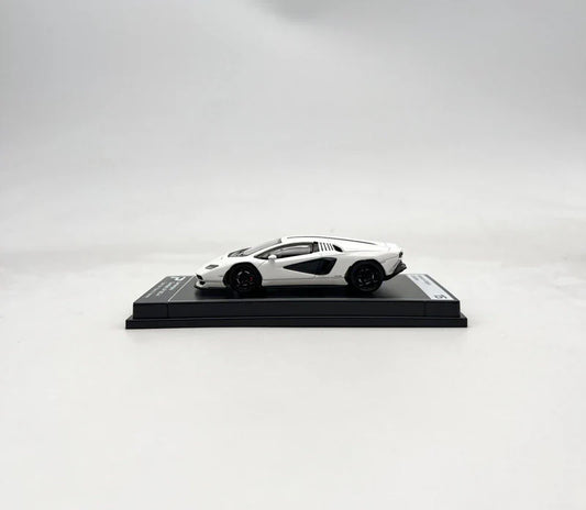 PosterCars 1:64 Lamborghini Countach LPI 800-4 – White – Acrylic Box | Hypercar League Collection