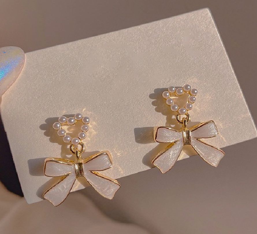 Cute white Bow Earrings