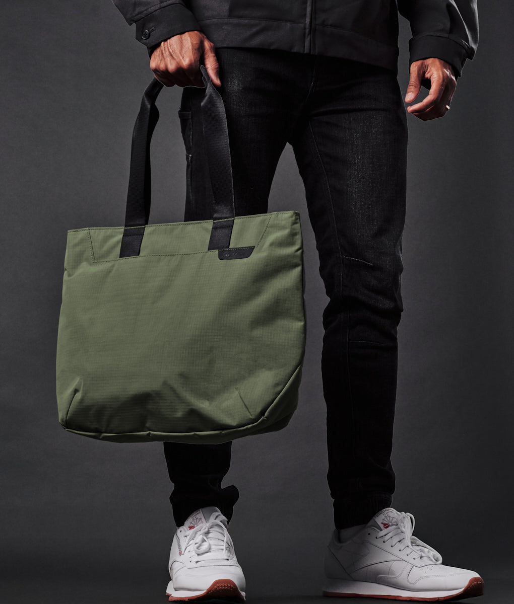 Elements Tote (M)