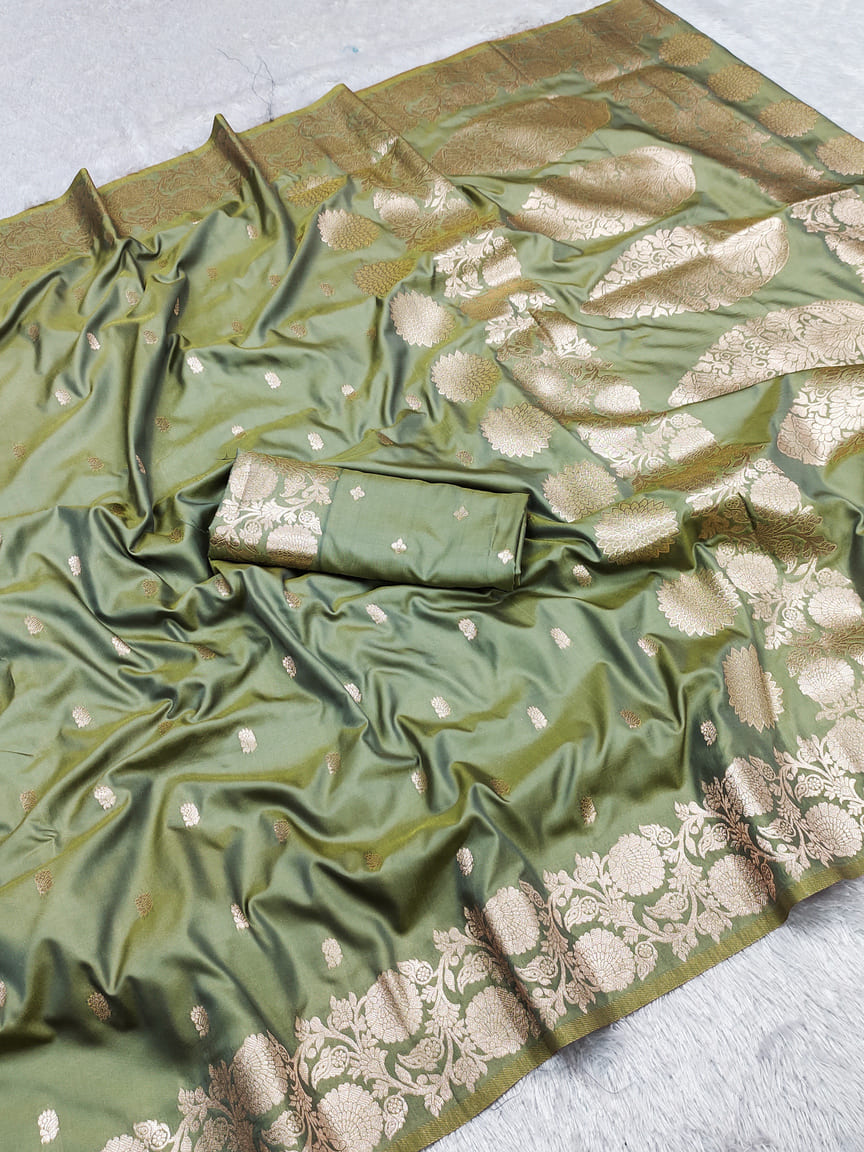 Viral and Trending Queen Banarasi Silk Saree With Blouse Piece