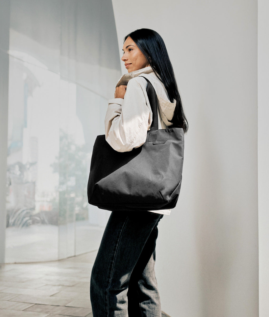 Elements Tote (M)