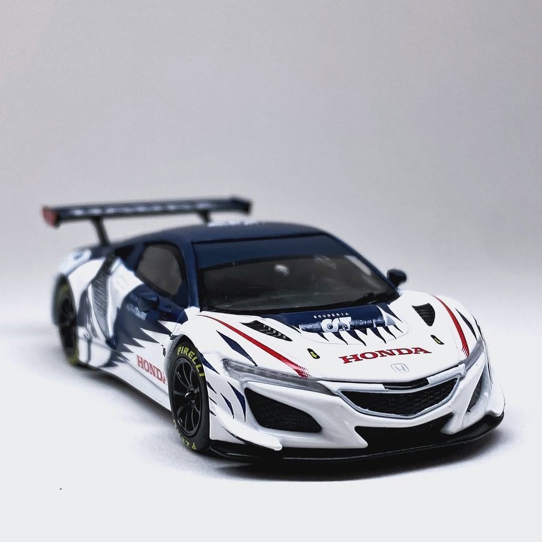 Mini GT Honda NSX GT3 EVO AlphaTauri Yuki Tsunoda Nurburgring (761)