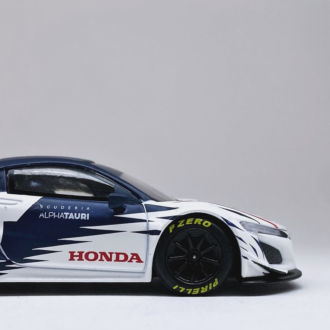 Mini GT Honda NSX GT3 EVO AlphaTauri Yuki Tsunoda Nurburgring (761)