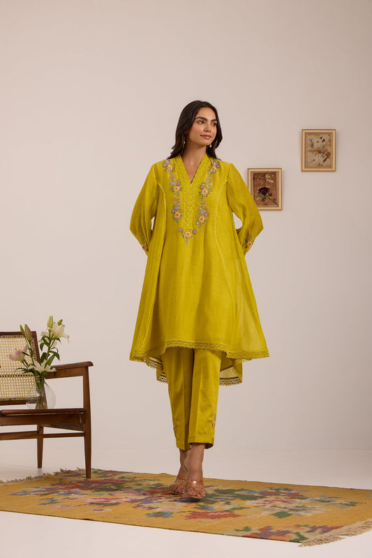 High-Low Mul Chanderi Kiva Kurta Set in Lime-Green