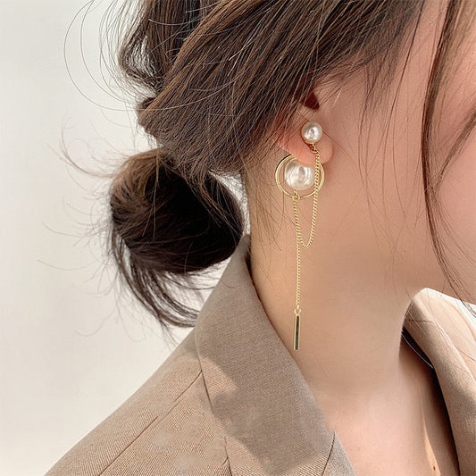 Chained by pearls earrings