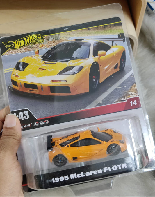 Hot Wheels Scale 1:43 Premium Vehicle Exclusive Collection - 1995 Mclaren F1 GTR
