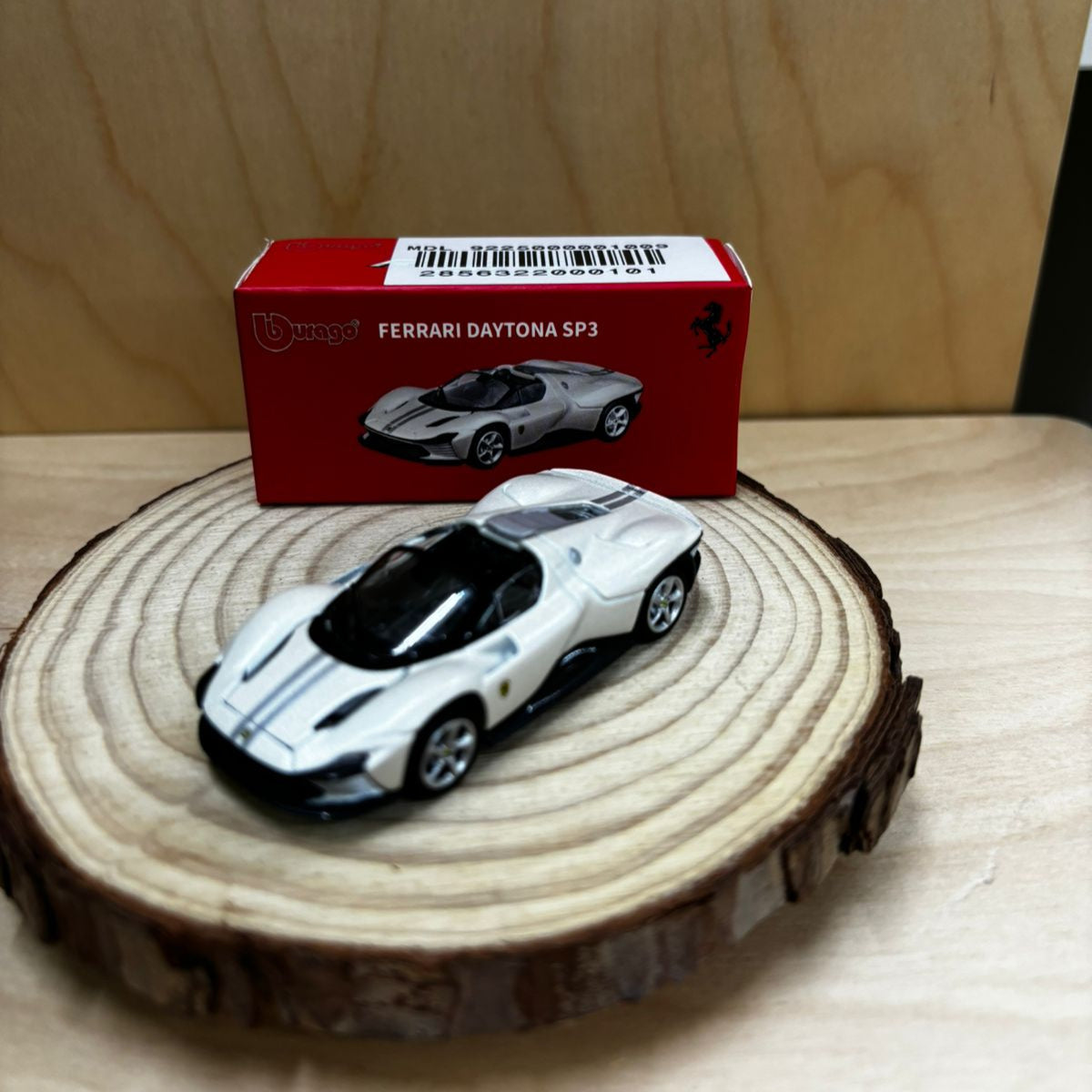Official Bburago Ferrari Daytona SP3  - 1 : 64 Diecast Scale Model