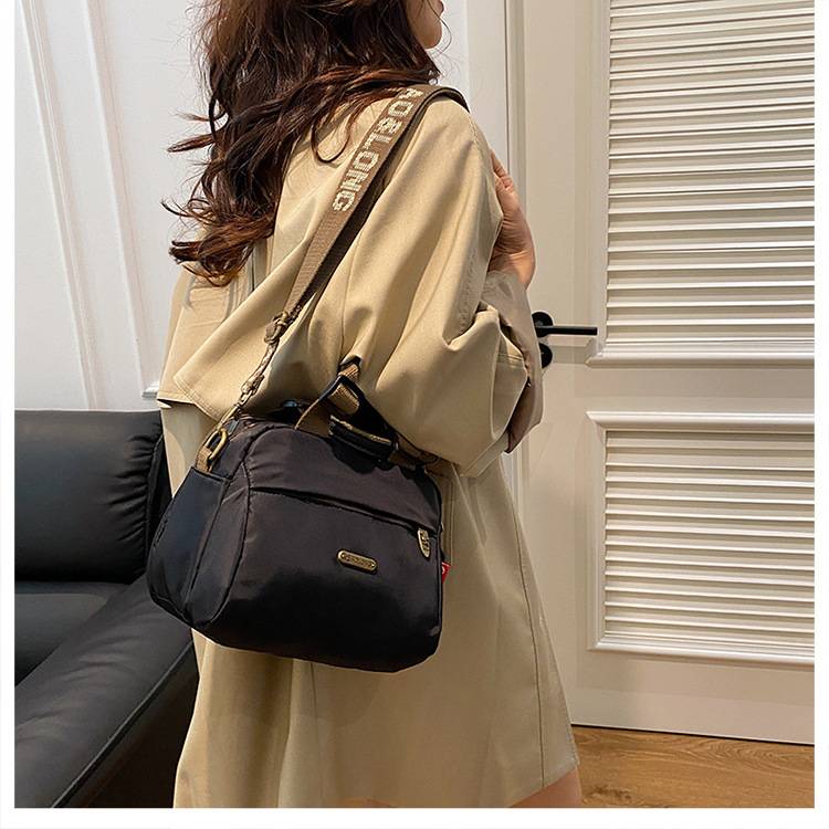 New nylon commuter shoulder bag