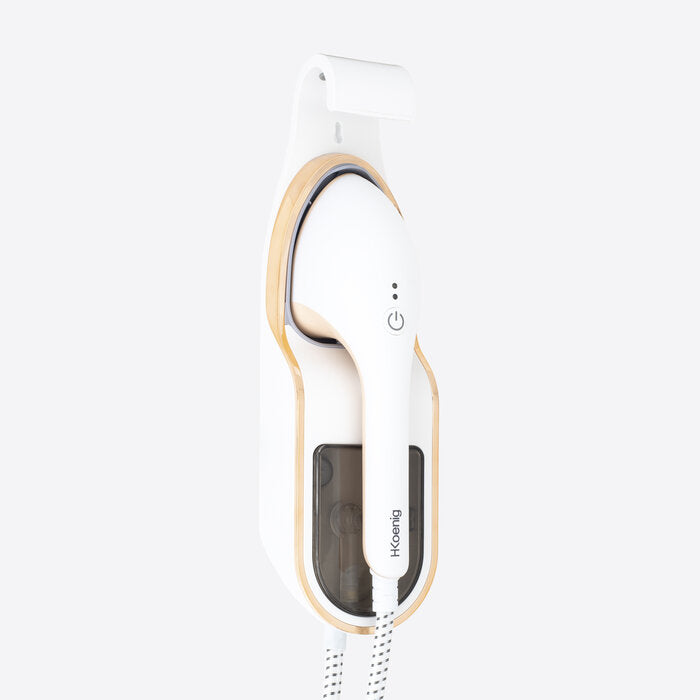 2‑in‑1 garment steamer and iron delivers 1500 W of power