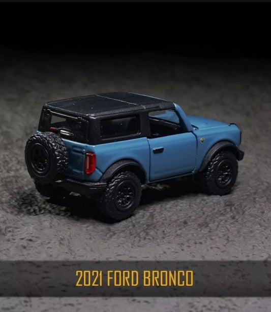 Official Bburago 2021 Ford Bronco- 1 : 64 Diecast Scale Model
